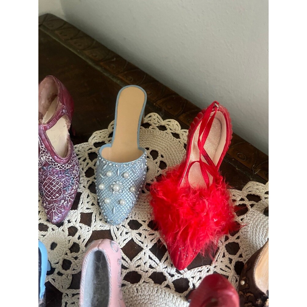 Mini Shoe Collection - Picture 4 of 9